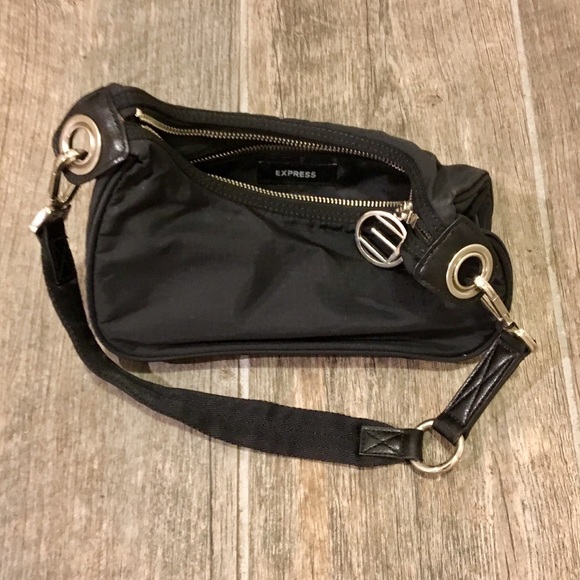 Express Small Purse. Send an Offer! - Picture 2 of 2